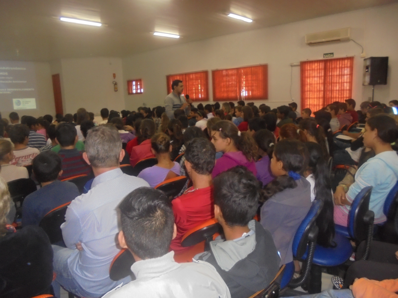 AGINDO NO PRESENTE- PENSANDO NO FUTURO